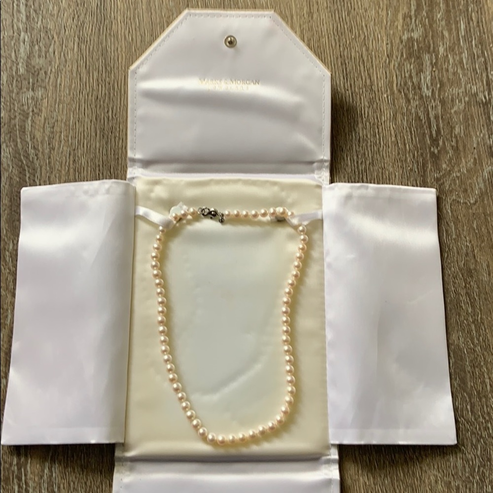Real pearl necklace